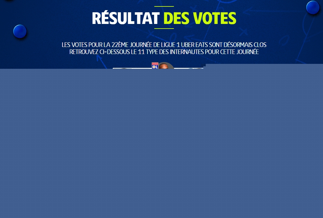 前锋远射破门，全场欢呼（前锋远射建功，全场沸腾）