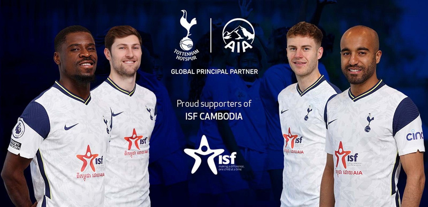 足球这项运动陪伴了我整个初高中，今天我十八岁了，...（从初中到高中，足球一路相随，十八岁的今天...）