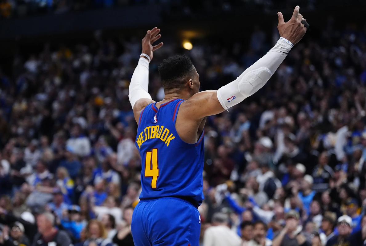 钟义浩：第一次感受到河南球迷这么大阵仗，跟他们说声对不起（钟义浩：首次见识河南球迷如此声势，向球迷致歉）