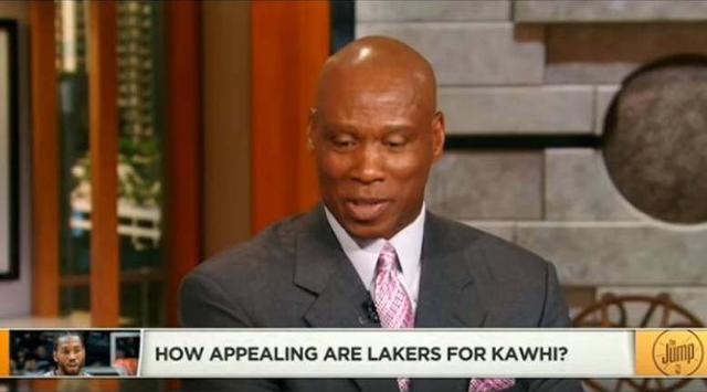 都灵主帅：战平尤文后，主席卡伊罗来更衣室祝贺了球员（都灵主帅透露：战平尤文后，主席卡伊罗进更衣室向球员致贺）