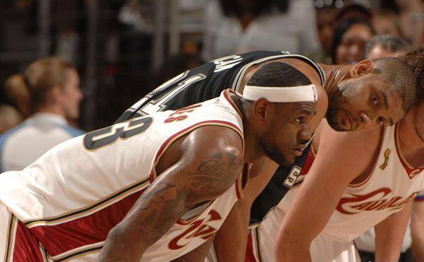 活塞成本赛季雷霆之后，第二支拿到20胜的球队（继雷霆之后，活塞成为本赛季第二支拿到20胜的球队）