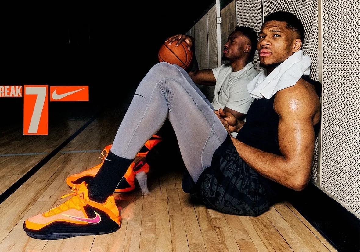 梅西美职联夺冠，C罗黯然神伤（梅西加冕美职联冠军，C罗黯然失色）