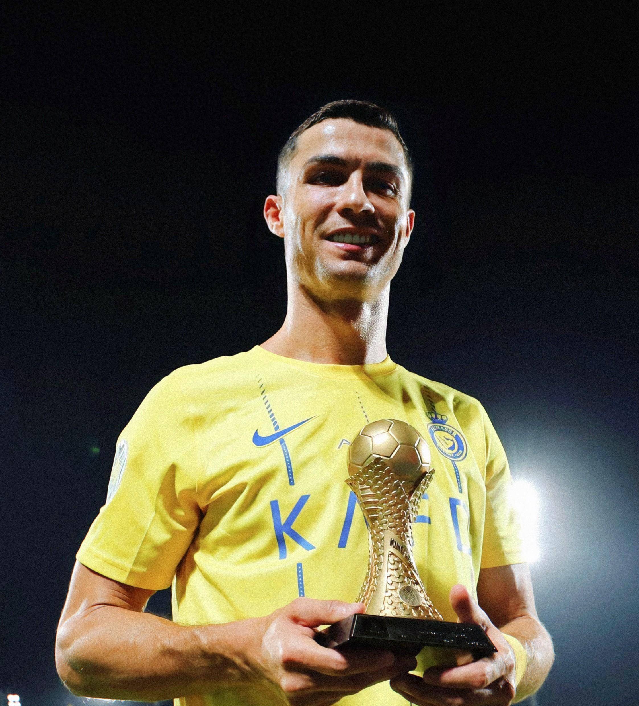 欧冠积分榜分析：小组晋级形势紧张,（欧冠形势解读：小组出线竞争白热化）