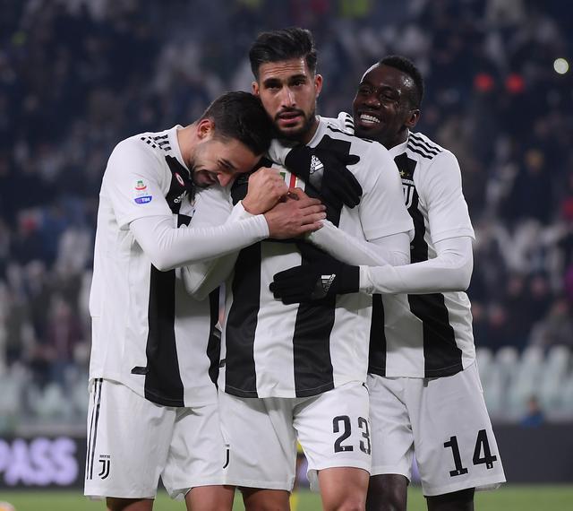 孔帕尼：给迪亚斯放了假和家人聚聚；明天赢球就接近锁定前八（孔帕尼：迪亚斯获准与家人团聚；明日若胜将接近锁定前八）