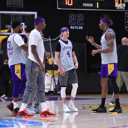 世界杯官方发布直通队伍集结海报：42个国家，同一个梦想（世界杯官宣直通队伍集结海报：42国，共逐同一梦想）