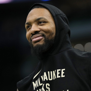 阿劳霍启程赴特拉维夫休整，弗里克称属私人事务（阿劳霍启程前往特拉维夫调整状态，弗里克：纯属个人事务）