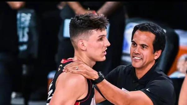 这队今天像是无敌模式（这队今天无人能挡）