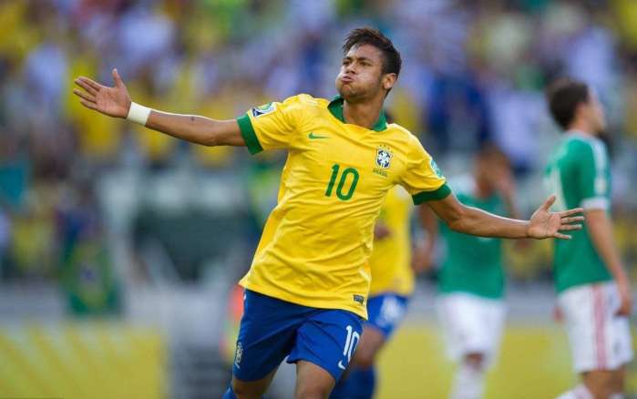 国米意甲对阵科莫10连胜，近6场全部零封取胜创纪录（国米对科莫豪取意甲10连胜，近6战全零封刷新纪录）