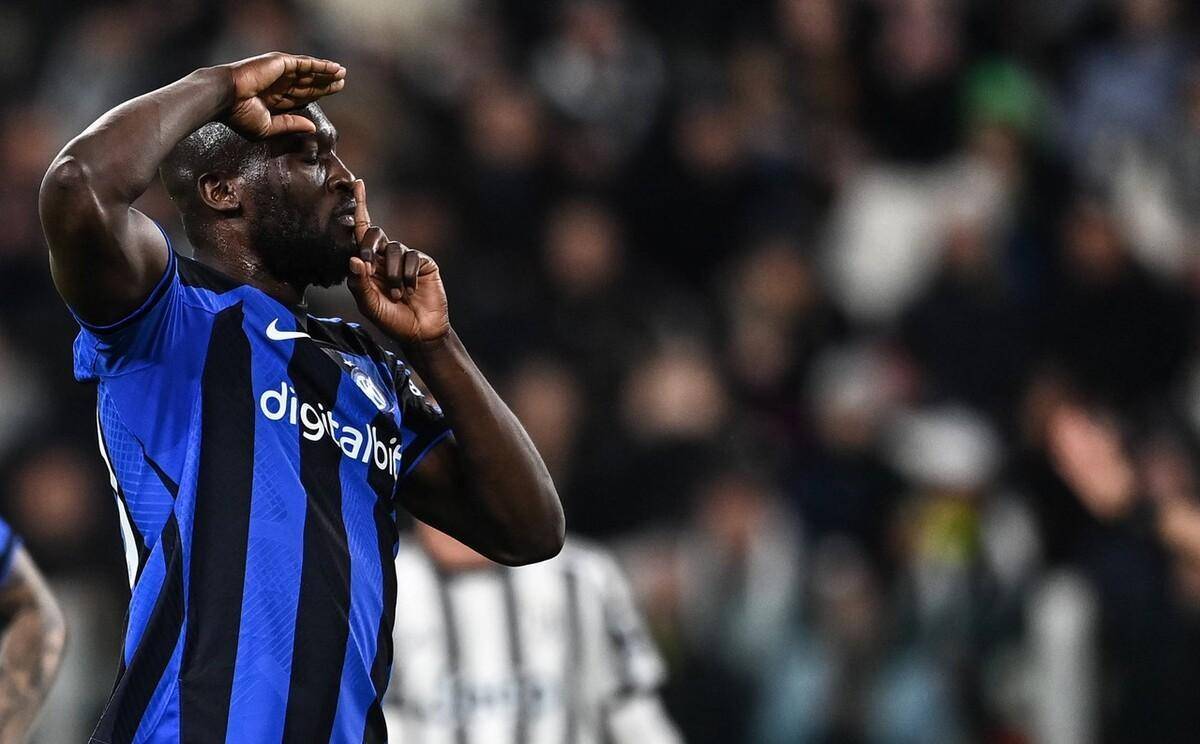 铁卫主场首球比肩C罗，曼联1-1西汉姆联，反超利物浦升英超第八（铁卫主场处子球追平C罗纪录，曼联1-1西汉姆，反超利物浦升至英超第八）